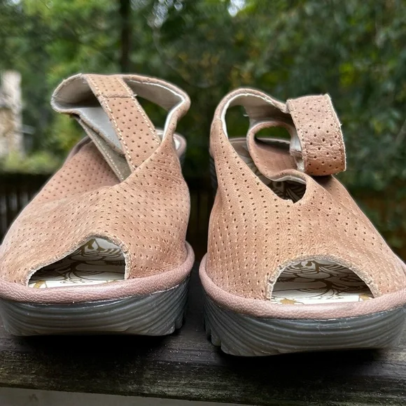 Fly London-size 40 (9-9.5) - Picture 8 of 11